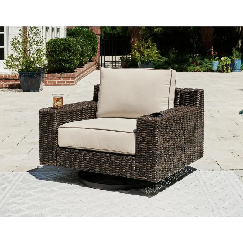 Coastline Bay 360° Swivel Outdoor Lounge Chair With Weather-Resistant Cushion 2