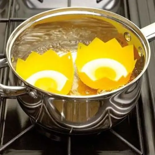 Eddingtons Silicone Egg Poacher Duo – Eggshell Finish 1