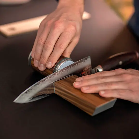 Horl 2 Knife Sharpener With Walnut Wood Base 2