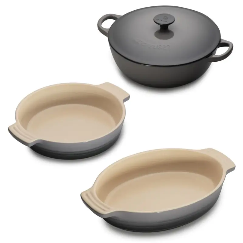 Le Creuset Cast Iron And Stoneware Set – Flint Colour (Disc) 1