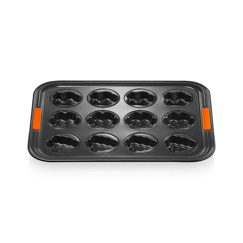 Le Creuset Christmas-Themed Ice Cube Tray – 12-Cavity Holiday Mold 1