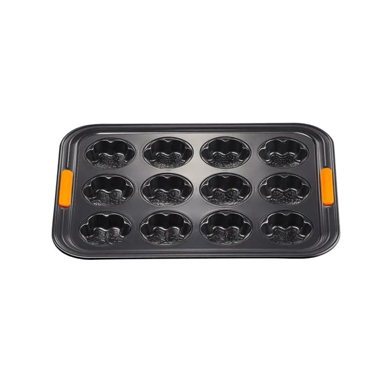 Le Creuset Snowflake Ice Cube Tray – 12-Cavity Silicone Mold For Festive Freezing 1
