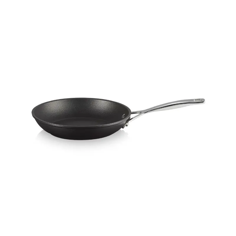 Le Creuset Toughened Non-Stick Frying Pan – 20 Cm Shallow Profile For Quick Cooking 1