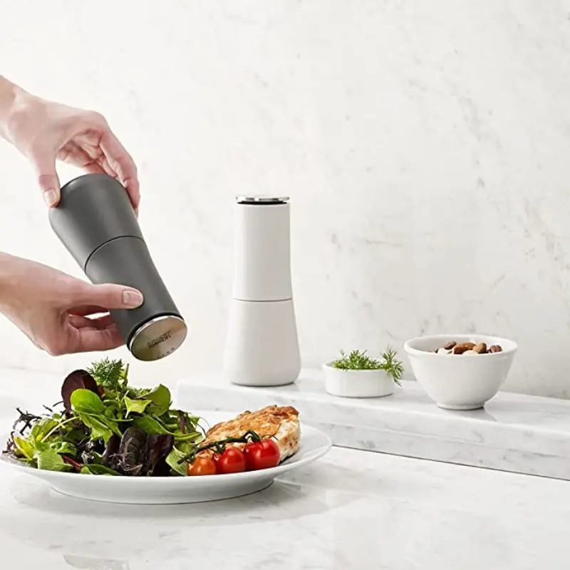 Milltop Salt And Pepper Grinder Set – Joseph Joseph 2