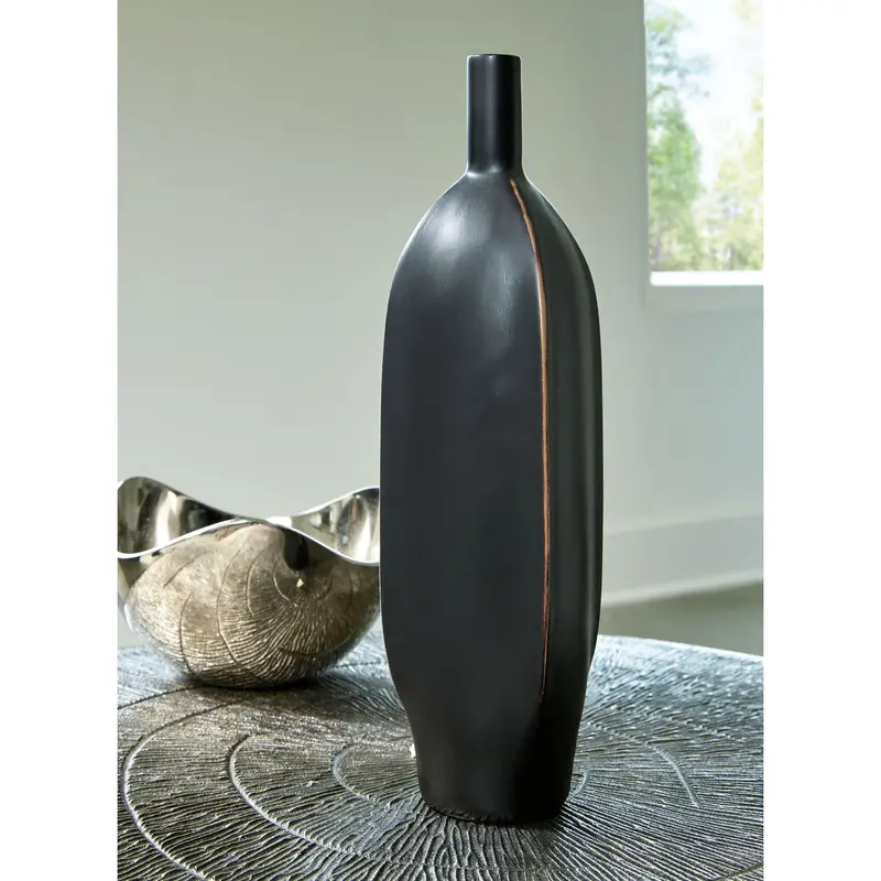 Rhaveney Ceramic Vase Collection – Set Of 3 Sizes 2
