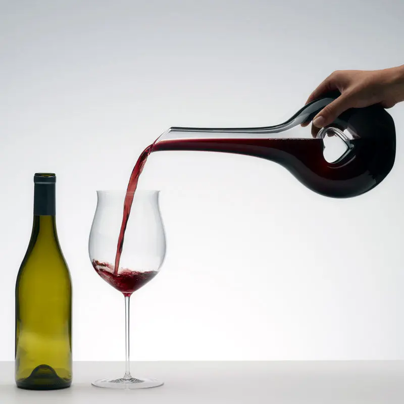 Riedel Bliss Heart Decanter – Red Heart-Designed Aerator 2