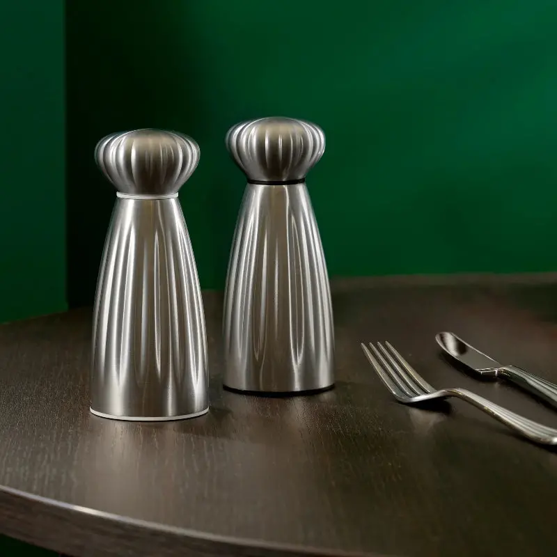 Robert Welch Palm Satin Salt And Pepper Mill Set With Stainless Steel Tray 2