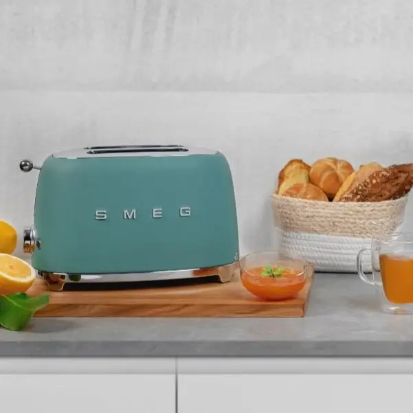 Smeg 2-Slice Toaster – Retro Design With Adjustable Browning Control 2